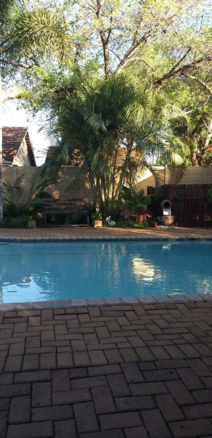 Cycas Guest House Malalane Exterior foto